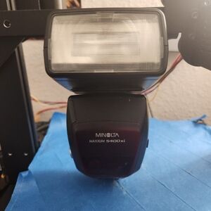 Minolta flash